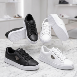 The Classic Hexagon Low-Top Sneaker
